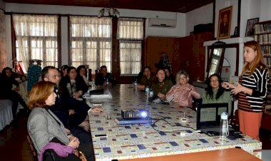 Ebeveynlere “Çocuğa Sınır Koyma Eğitimi”