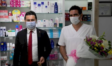 Başkan Aras Çiftçilerin ve Eczacıların Gününü Kutladı