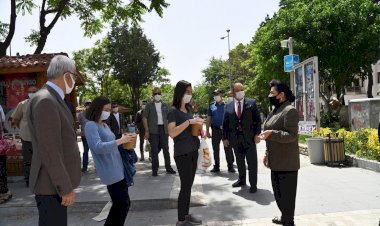 Vali Civelek Koronavirüs Tedbirleri Kapsamında AVM ve Taksi Duraklarında Denetimlerde Bulundu