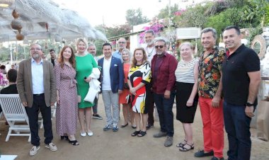 Başkan Aras, Konsolosları Misafir Etti