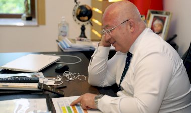 Başkan Gümüş’ten Öğrencilere Sürpriz Telefon