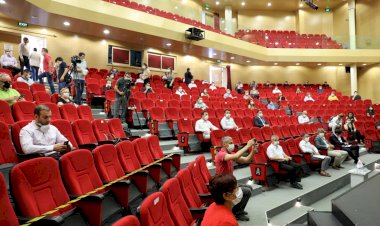 Oteller Kendini Test Edecek