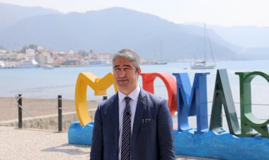 Dikkat Etmezsek Nisan Ayına Geri Döneriz