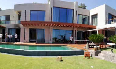 Elektrik Aksamından Yangın Çıkan Villada Büyük Hasar Oluştu