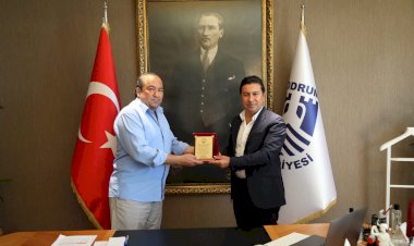 Bayder'den Başkan Aras'a Plaket