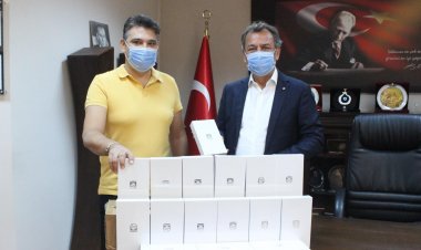 Mitso'ya Bağışlanan Tabletler Milli Eğitime Teslim Edildi