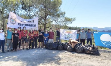 Bencik Koyu Akut'la Temizlendi