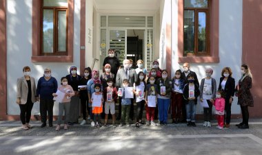 Başkan Gümüş’ten Öğrencilere Tablet