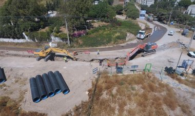 46 Kilometre Kanalizasyon 30 Bin Metrekare Yol Tamamlandı