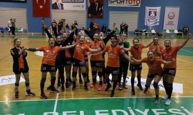 Kızlarımız Durdurulamıyor