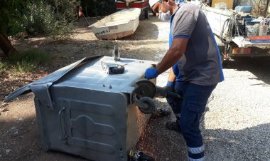 Çöp Konteynerinden 400 Bin Tl’lik Tasarruf