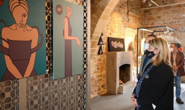 Aynı Günde İki Sergi Sanatseverler İle Buluştu