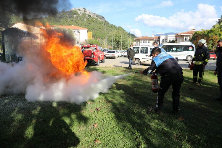 Belediye Personeline Yangın Tatbikatı