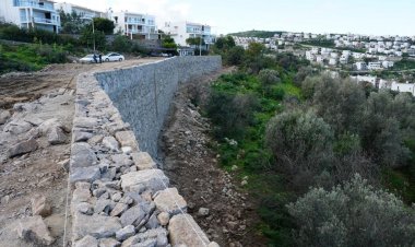 Gündoğan Ve Küçükbük'te Yol Çalışmaları Devam Ediyor