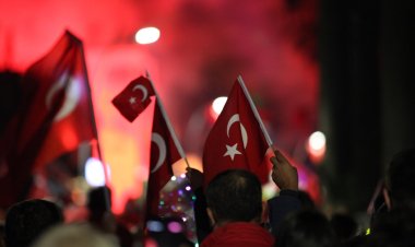 Bodrum Meydanlarında Cumhuriyet Coşkusu