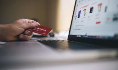 Girgin Küçük Esnafın E-Ticaretten Kaynaklı Mağduriyeti Meclise Taşıdı