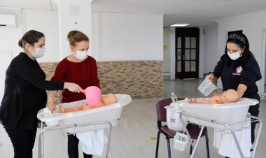 Doğuma Hazırlık Kursunda Yüz Yüze Eğitimler Başladı