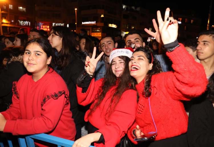 Marmaris'te Yeni Yıl Coşkusu