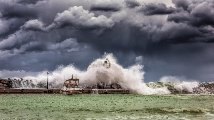 Bodrum-Anamur Arasında Denizde Kuvvetli Fırtına