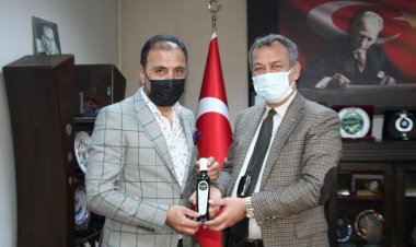 Belediye Başkanı İdi Zeytinyağı Üreticisi Oldu