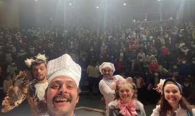 Öğrencilere Tiyatro Etkinliği Devam Ediyor