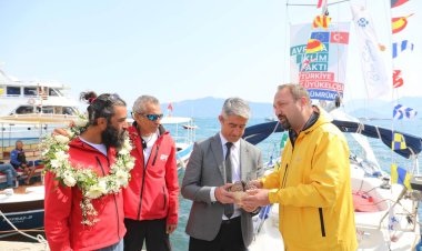 Hopa’dan Aldıkları Tohumları Marmaris’e Teslim Ettiler