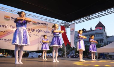 Kutlamaların Adresi 19 Mayıs Gençlik Meydanı