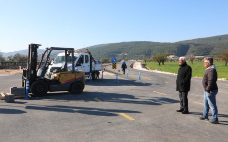 Başkan Gürün Menteşe’de Devam Eden Yol Çalışmasını İnceledi