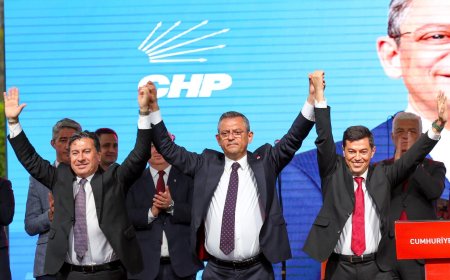 Chp Lideri Özel Marmaris’te Ak Parti Adayına Yüklendi: “Parti Logosu Kullanmaktan Utanıyorlar”