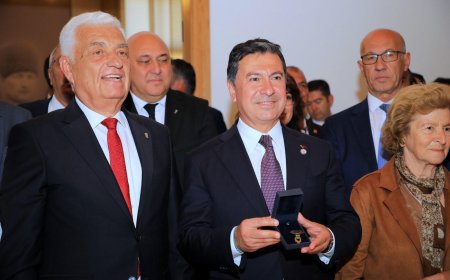 Göreve Başlayan Muğla Büyükşehir Belediye Başkanı Ahmet Aras: “1 Nisan’da Sadece Muğla’ya Değil Tüm Türkiye’ye Bahar Geldi, Barışın, Özgürlüğün, Demokrasinin Seçimi Oldu”