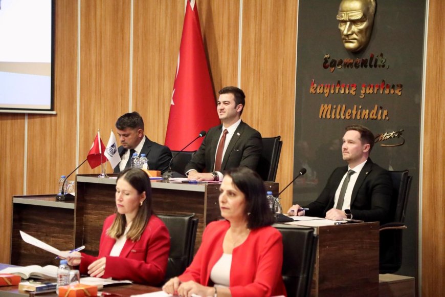 Başkan Tamer Mandalinci, İlk Meclis Toplantısını Yaptı