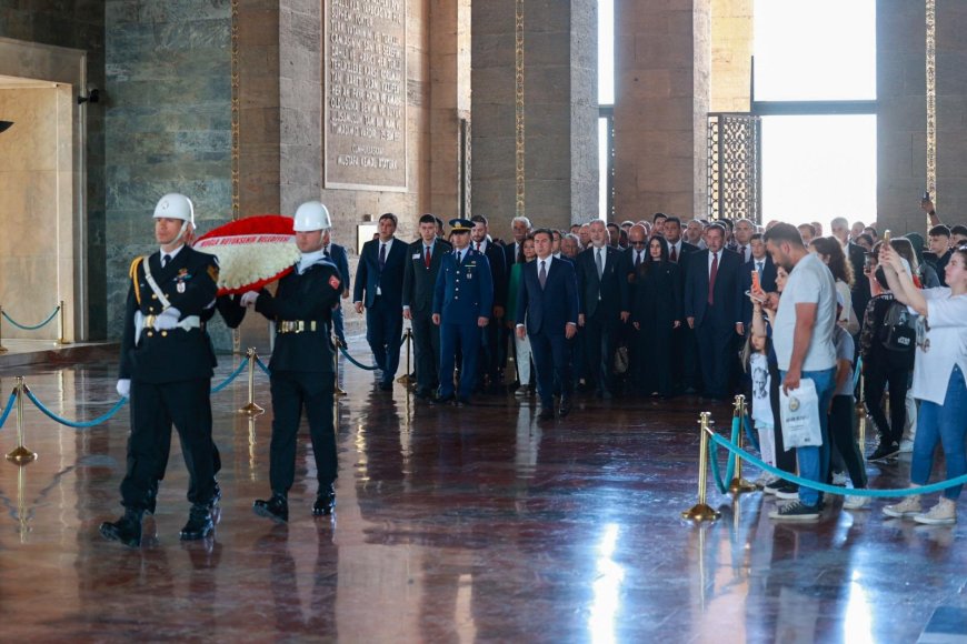 Başkan Tamer Mandalinci, Ata’nın Huzurunda