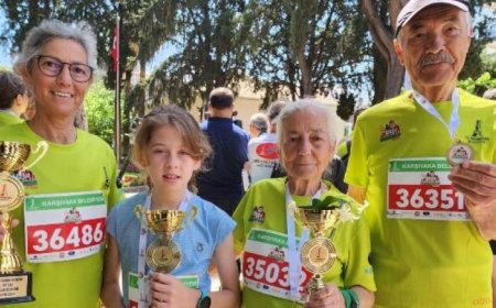 Bodrumlu Atletler Zübeyde Hanım Koşusunda 3 Madalya Kazandılar