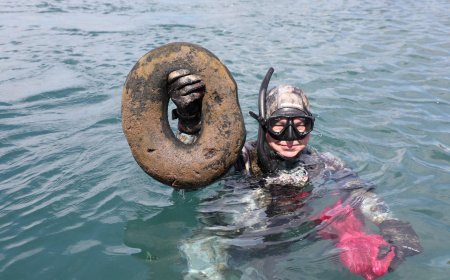 Denizden Yaklaşık 200 Kilogram Atık Çıkarıldı