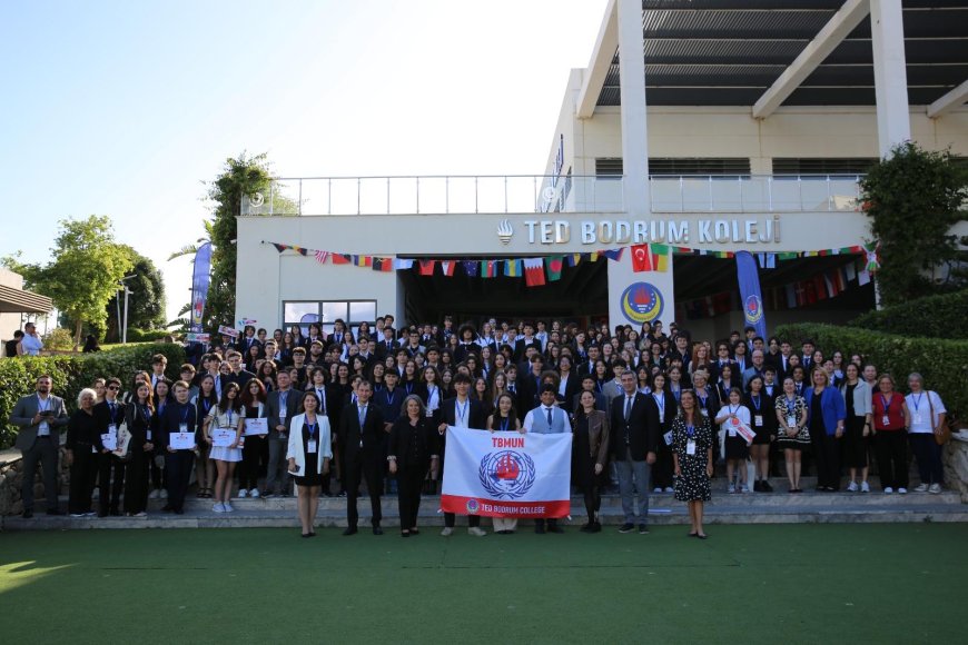 Mun Konferansı (Tbmun’24) 10 Ülkeden 300 Öğrencinin Katımıyla Gerçekleştirildi