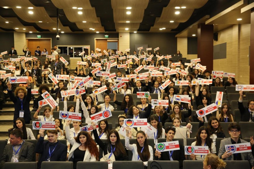 Mun Konferansı (Tbmun’24) 10 Ülkeden 300 Öğrencinin Katımıyla Gerçekleştirildi