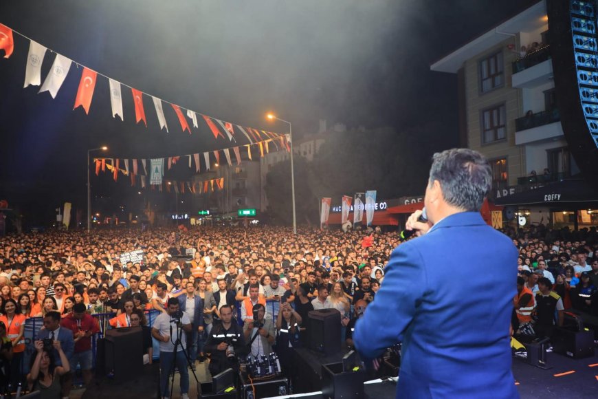 Başkan Aras; “Cumhuriyetimiz ve Ülkemiz Siz Gençlere Emanet”