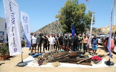 Gümüşlük’te Deniz Dibi Temizliği