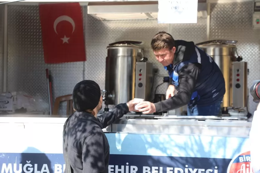 Büyükşehir’in Üniversite Öğrencileri İçin Çorba Hizmeti Başladı