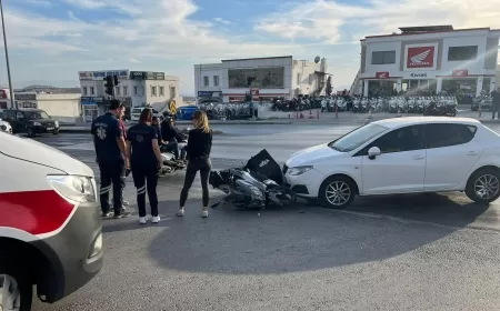 Bodrum Konacık’ta Maddi Hasarlı Kaza: Araç ile Motosiklet Çarpıştı