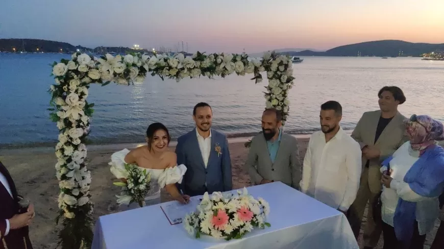 Bodrum'da Görkemli Düğün: Elif Şimşek ve Bekir Tolaman, Mutluluğu Paylaştı