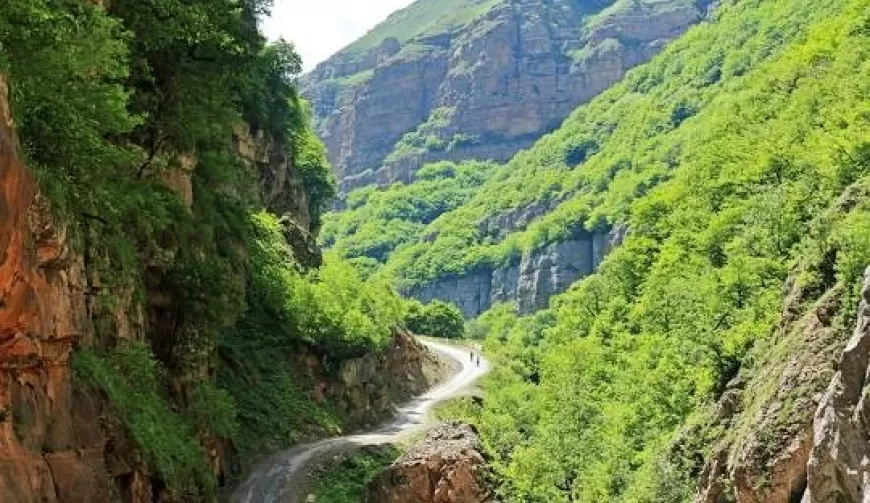 Elma Yanaklı Güzellerin Şehri Kuba