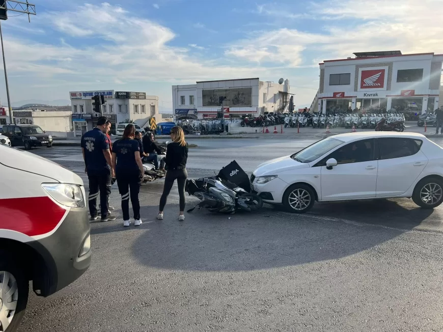 Bodrum Konacık’ta Maddi Hasarlı Kaza: Araç ile Motosiklet Çarpıştı