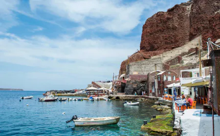 Santorini'ye Yolculuk: Volkanik Adada Bir Keşif Turu
