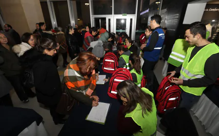 Büyükşehir Belediyesi’nden Deprem Çantası