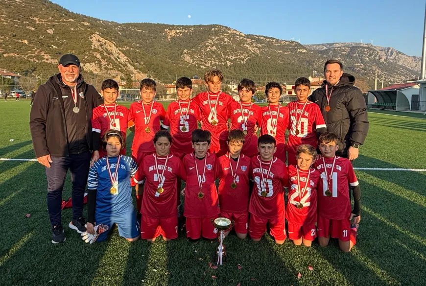 Ortakent-Yahşi Spor Kulübü U12 Takımı Namağlup İl Şampiyonu Oldu