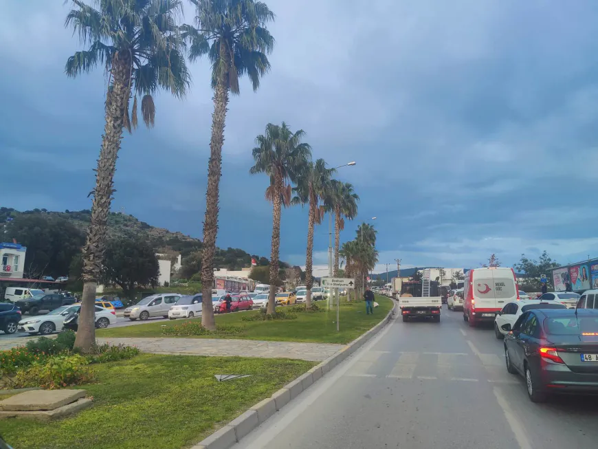 Bodrum’da Akıllı Trafik Işıkları Trafiği Felç Etti!