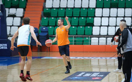 Bodrum'da Basketbol Heyecanı: Çağdaş Bodrum Spor - Fenerbahçe Koleji Novotel Karşılaşması
