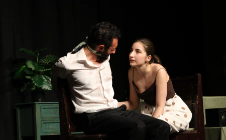 Menteşe Belediye Tiyatrosu Eskişehir'de "Ölüm ve Bakire" Oyunuyla Sahne Aldı