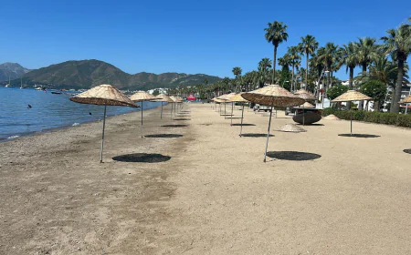 Marmaris’te Halk Plajları Sezona Hazır: Ücretsiz Şemsiye ve Yeni Donanımlar Geliyor